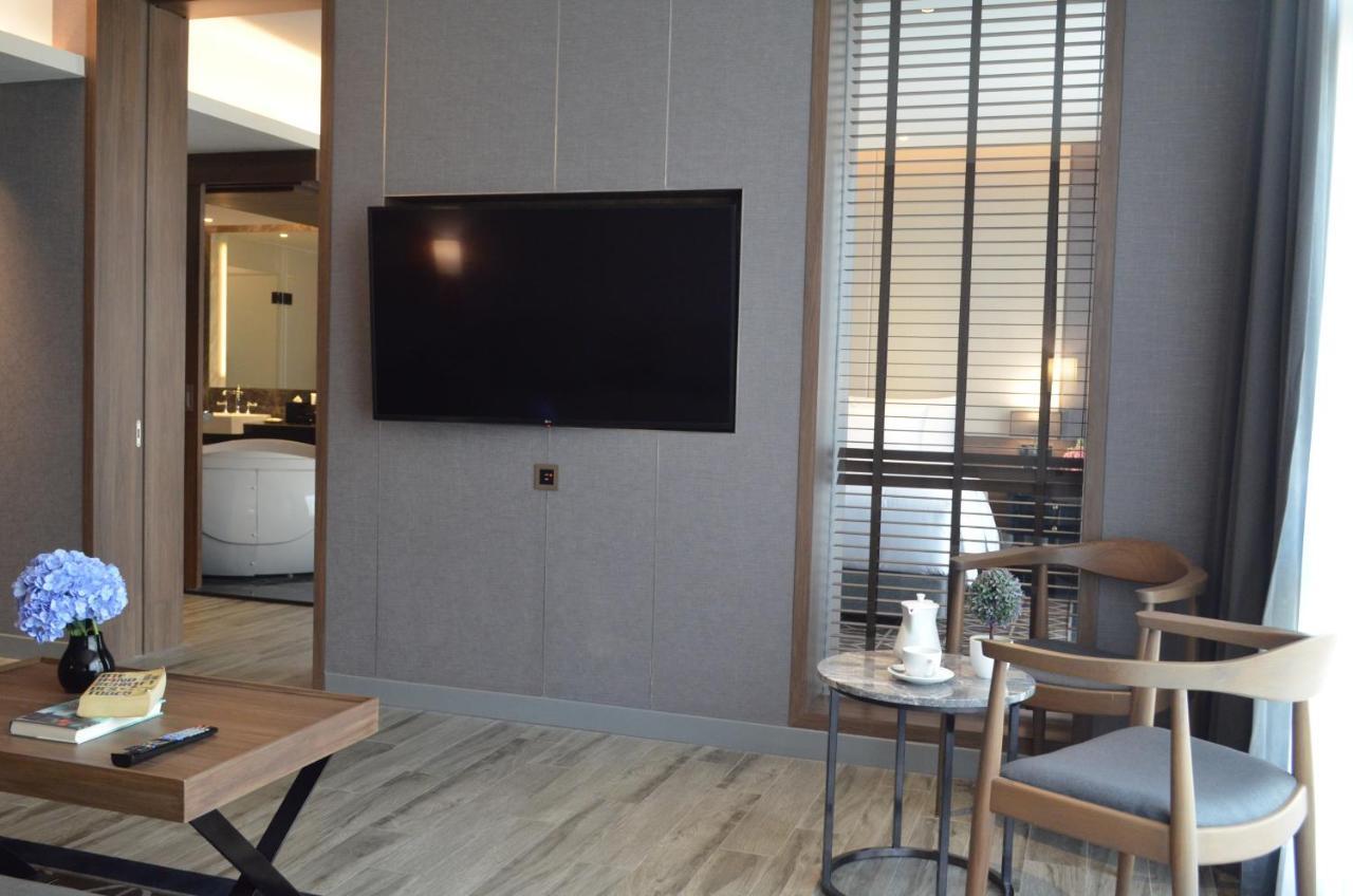 Ayathorn Bangkok Hotel ภายนอก รูปภาพ