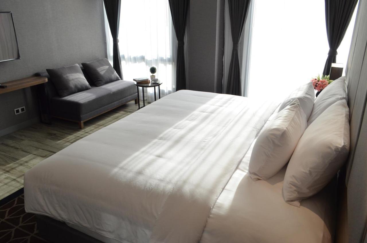 Ayathorn Bangkok Hotel ภายนอก รูปภาพ