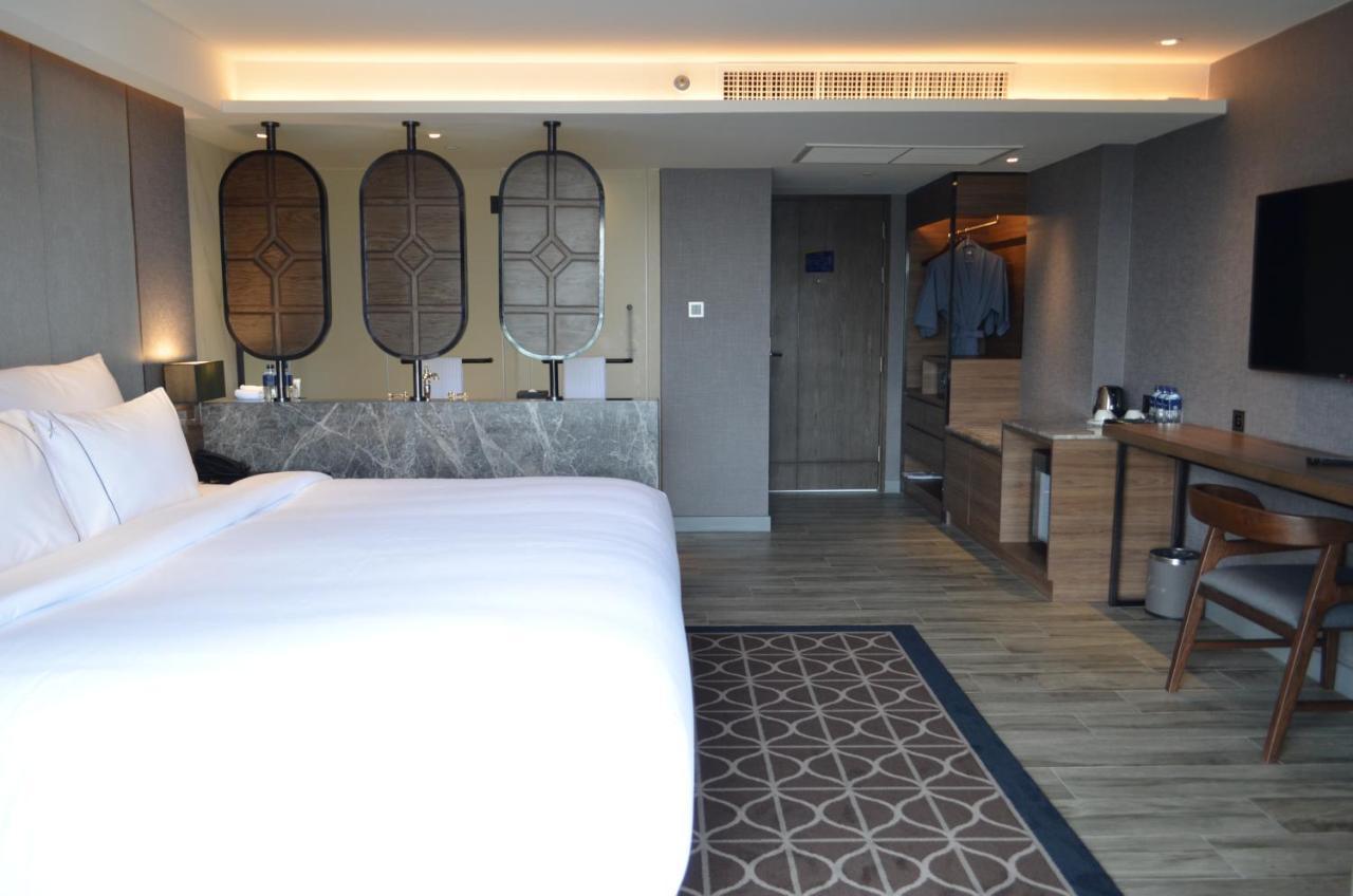 Ayathorn Bangkok Hotel ภายนอก รูปภาพ